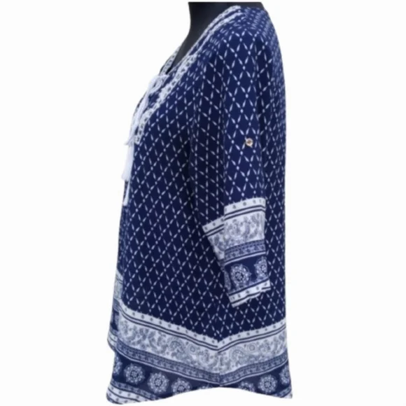Boho Blue and White Peasant Top (F=M-L) - Picture 4 of 12
